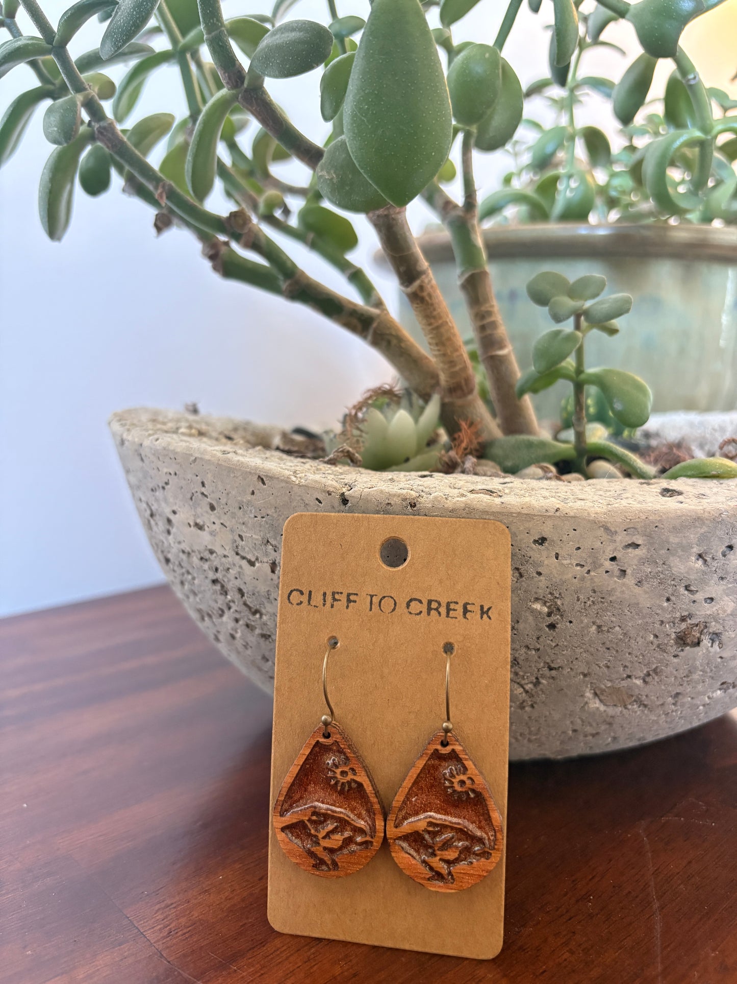 Subtle Ben Lomond Earring